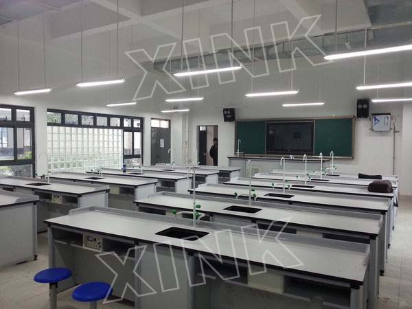 <a href='http://www.t905.cn/chanpin/53-1.html' target='1' style='font-size:18px; font-weight:bold; color:#000000;'>科學實驗室</a>