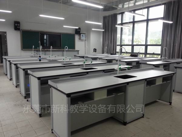 <a href='http://www.t905.cn/chanpin/53-1.html' target='1' style='font-size:18px; font-weight:bold; color:#000000;'>科學實驗室</a>設備