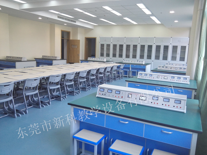<a href='http://www.t905.cn/' target='1' style='font-size:14px; font-weight:bold; color:#0080ff;'>物理實(shí)驗(yàn)室</a>教室