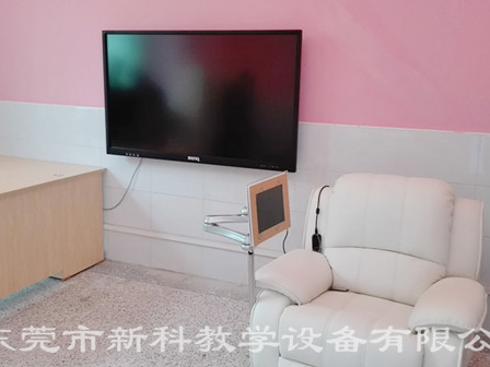 <a href='http://www.t905.cn' target='1' style='font-size:14px; font-weight:bold; color:#0080ff;'>心理咨詢室</a>布置
