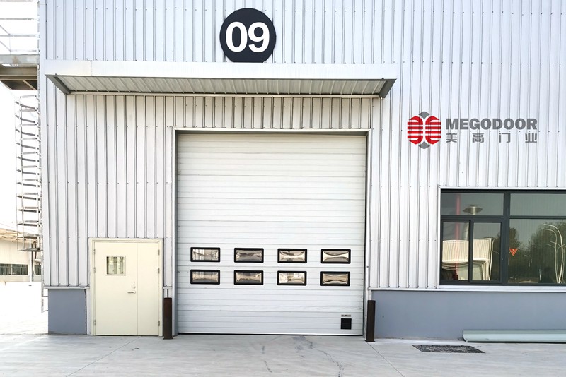 110V電壓提升門:美高門業的定制化解決方案與國際市場實踐插圖1 110V電壓提升門:美高門業的定制化解決方案與國際市場實踐插圖1