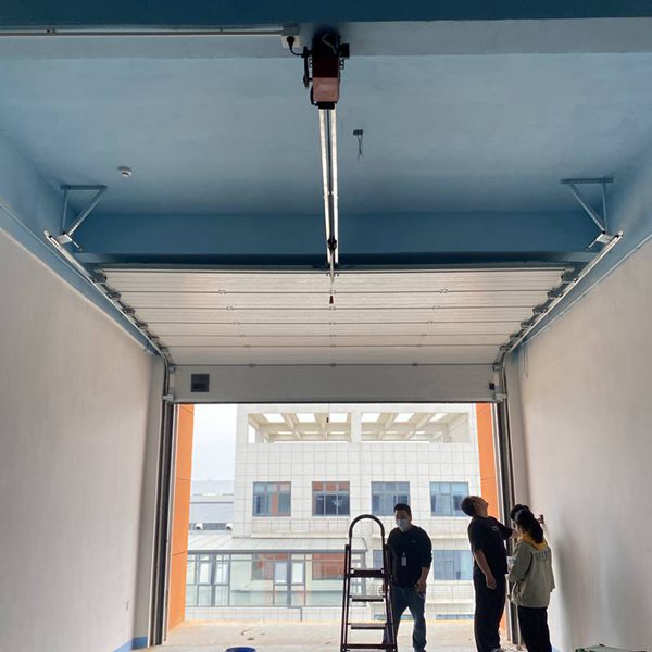 工廠安裝的提升門如何使用保養縮略圖