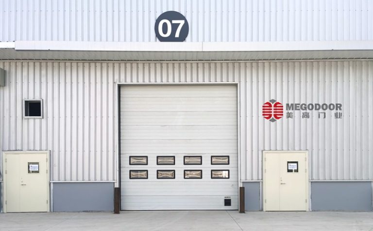 提升門的施工安裝組織方案,提升門安裝注意事項縮略圖 提升門的施工安裝組織方案,提升門安裝注意事項縮略圖